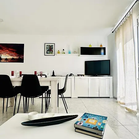 Apartman 3390 Maritim B 1-a. A Primera Linea De Mar, En Corazon Mismo De A Tocar De La Playa - Es-258-147 Roses